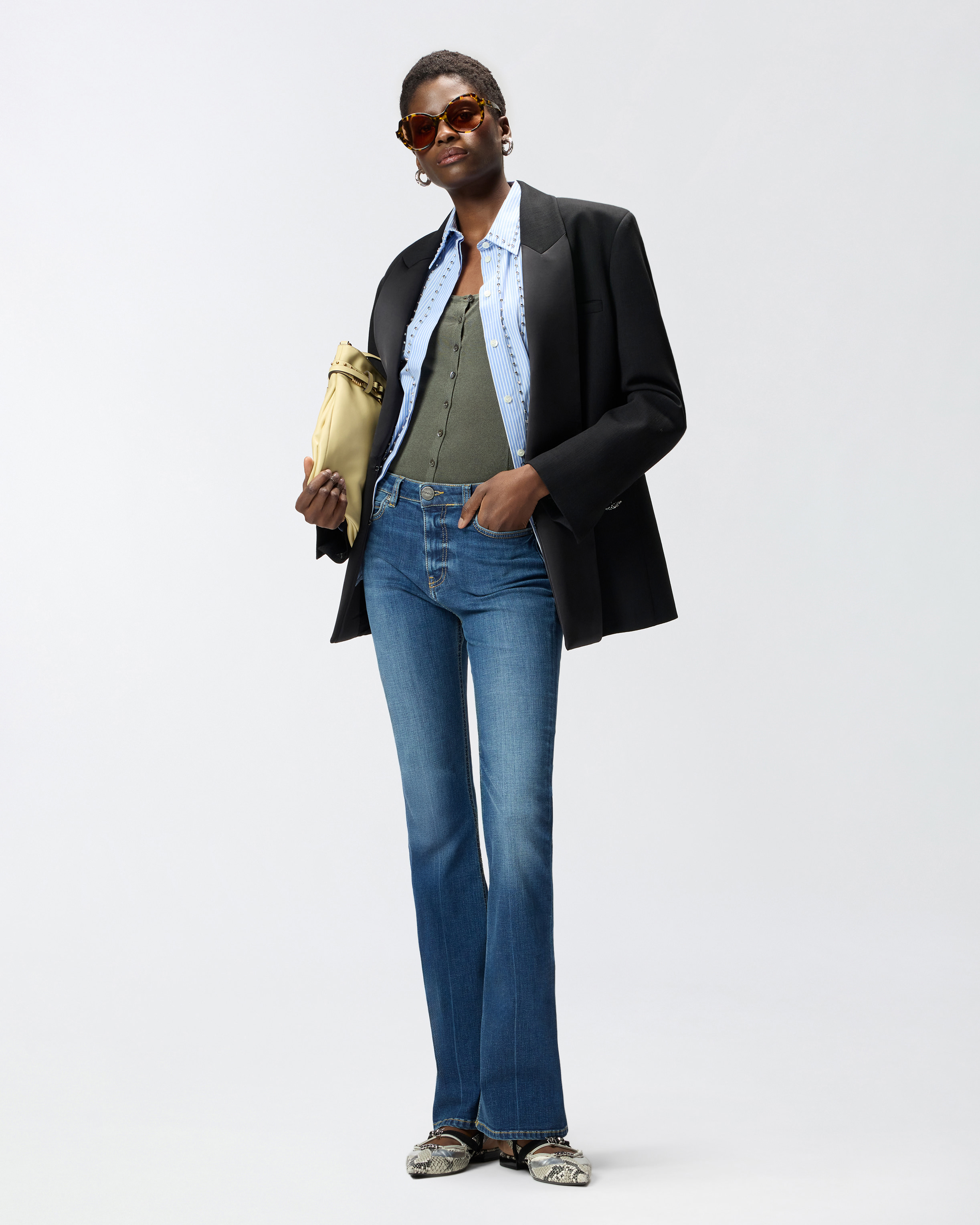 Vaqueros Acampanados De Denim Elástico