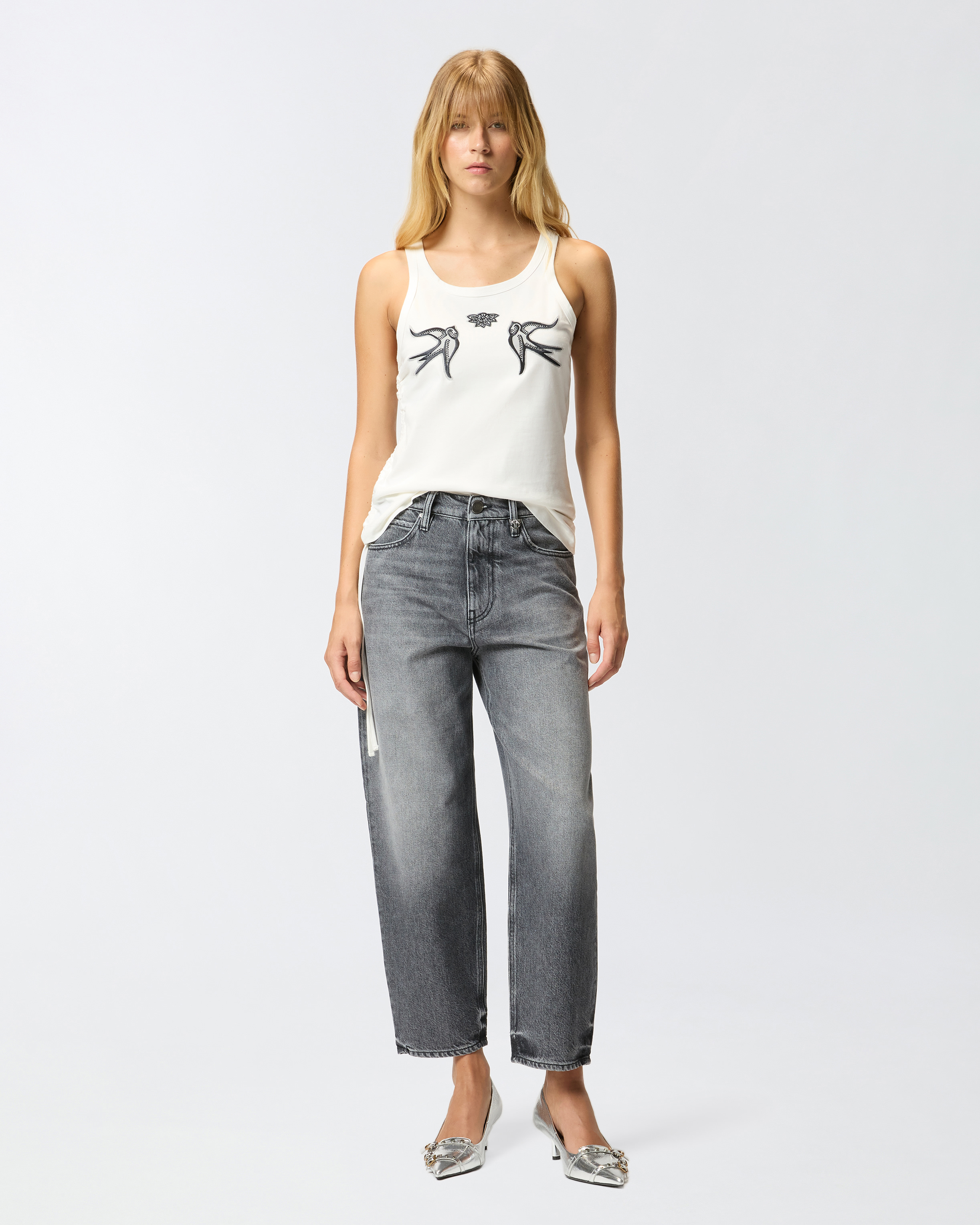 Vaqueros Globo En Denim Gris