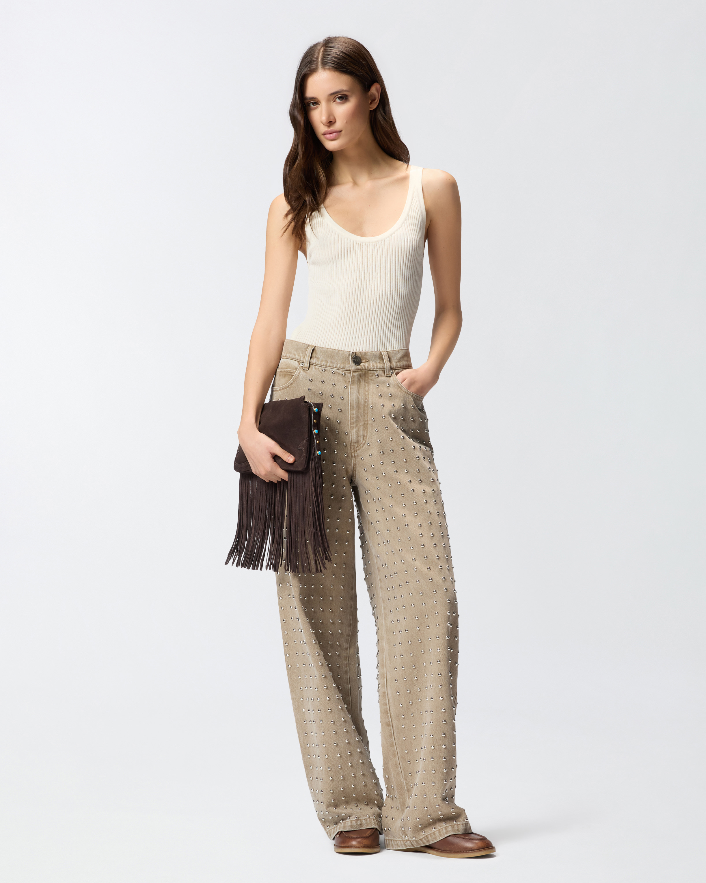 Braune Jeans Mit Nieten