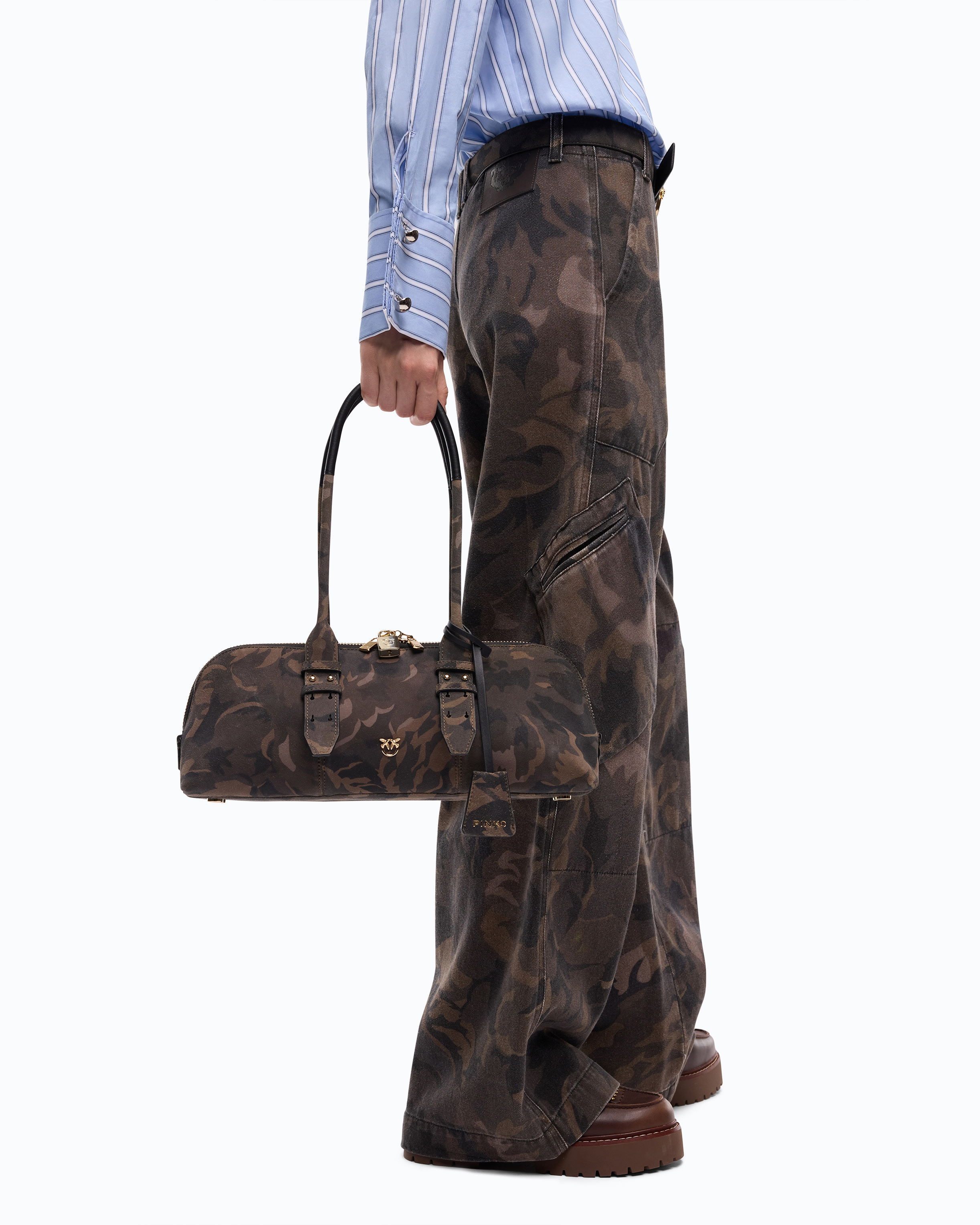 Große Schultertasche Escape Bag Horizontal Aus Veloursleder Mit Camouflage-Print