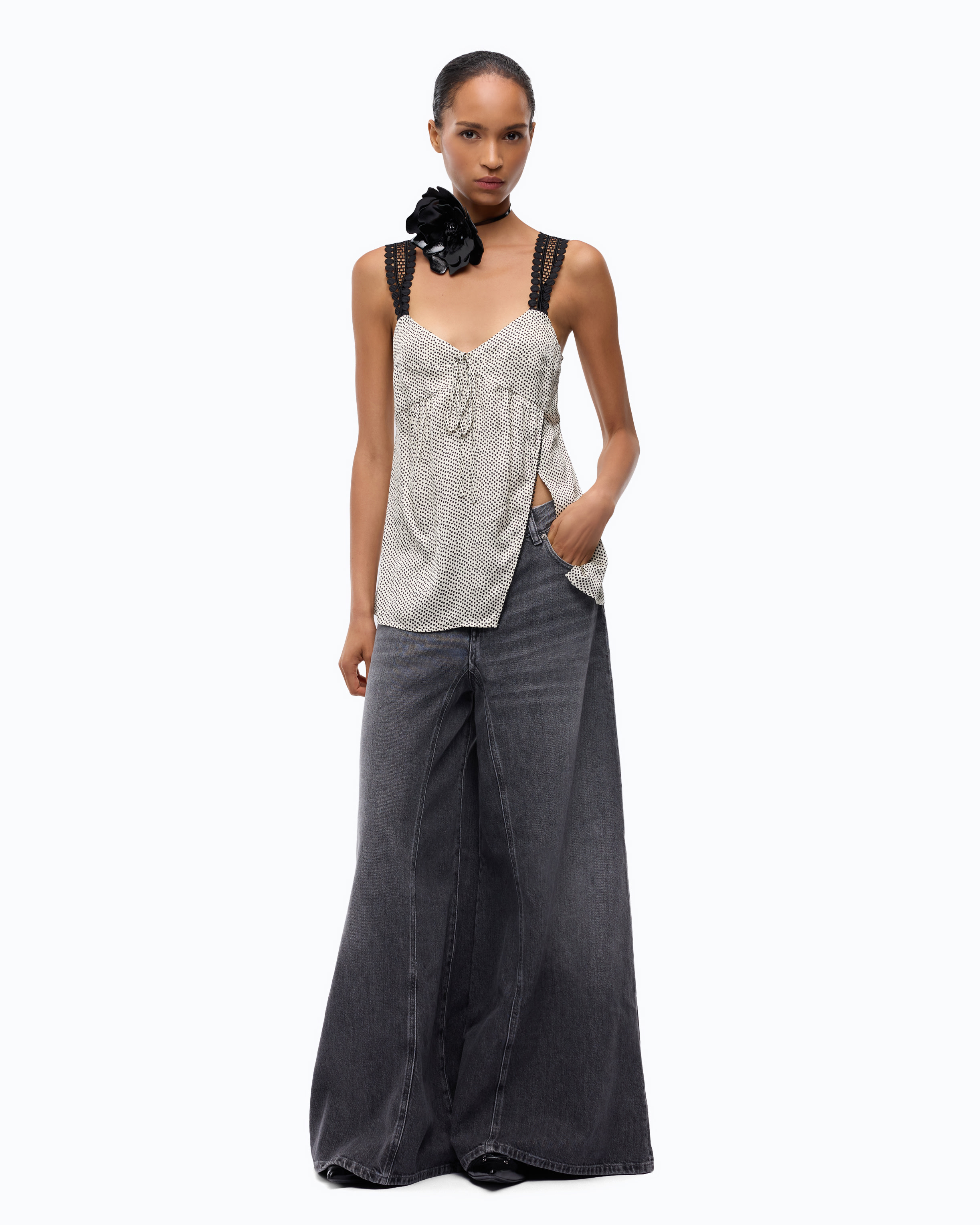 Jeans Svasati Super Wide Leg In Black Denim