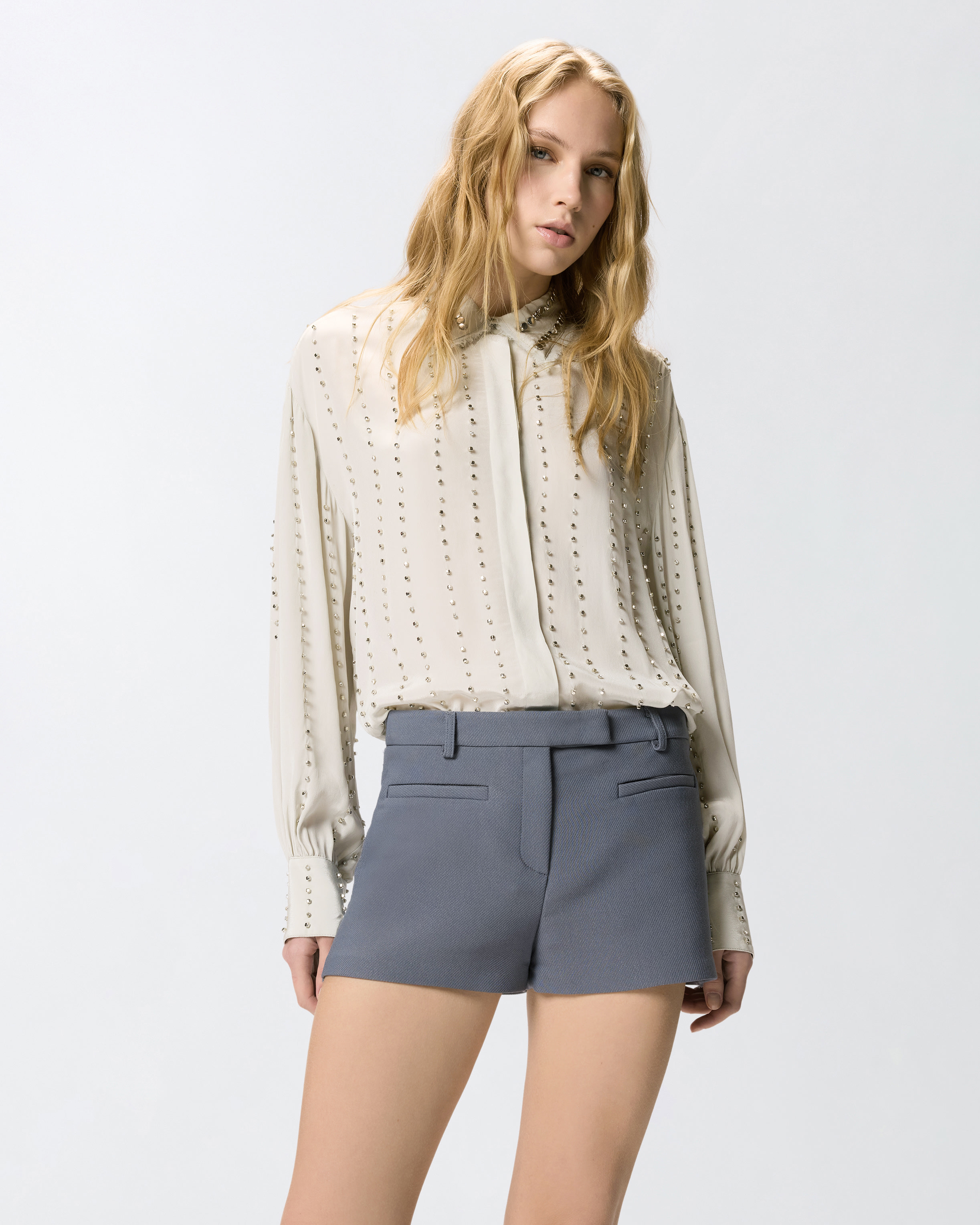 Leichte Bluse Mit Schmuckstreifen