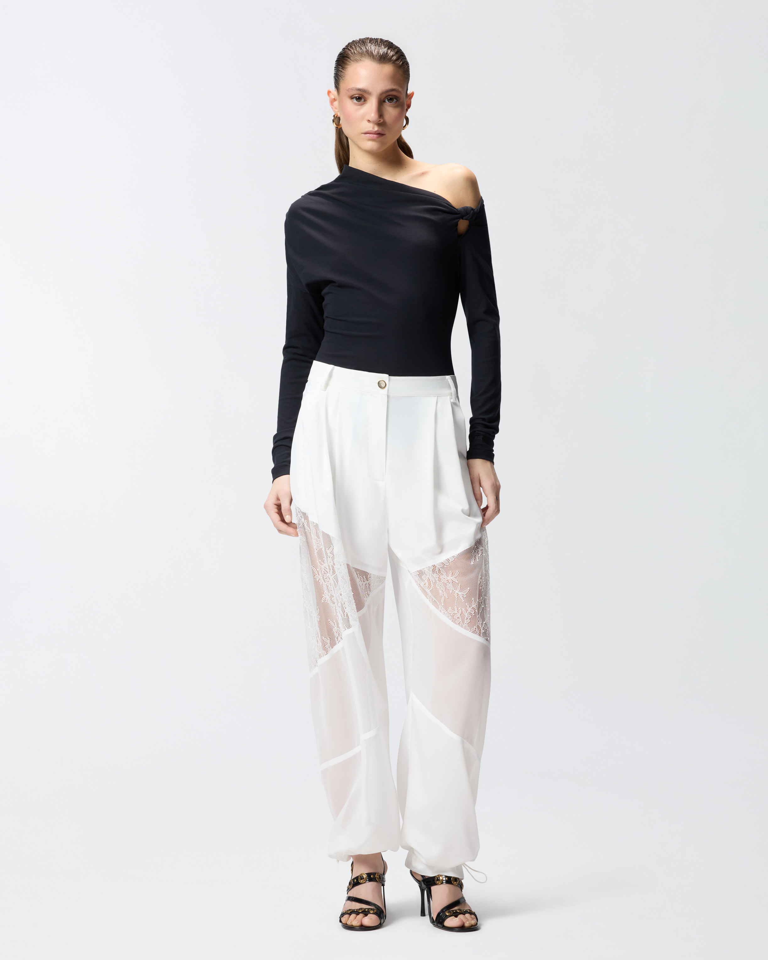 Pantaloni Con Dettagli In Pizzo