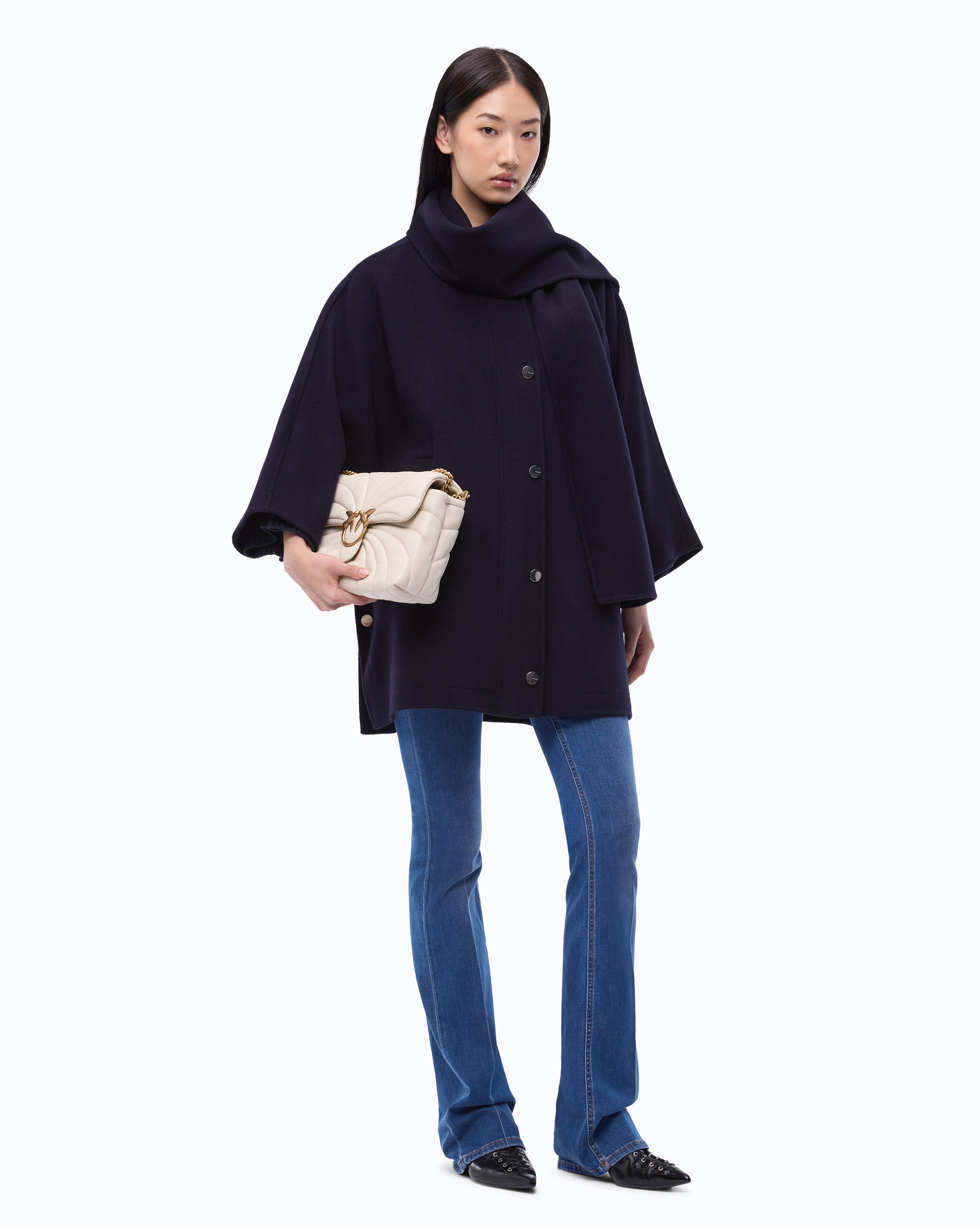 Cape Aus Gedoppeltem Tuch In Einem Wollmix Mit Schal